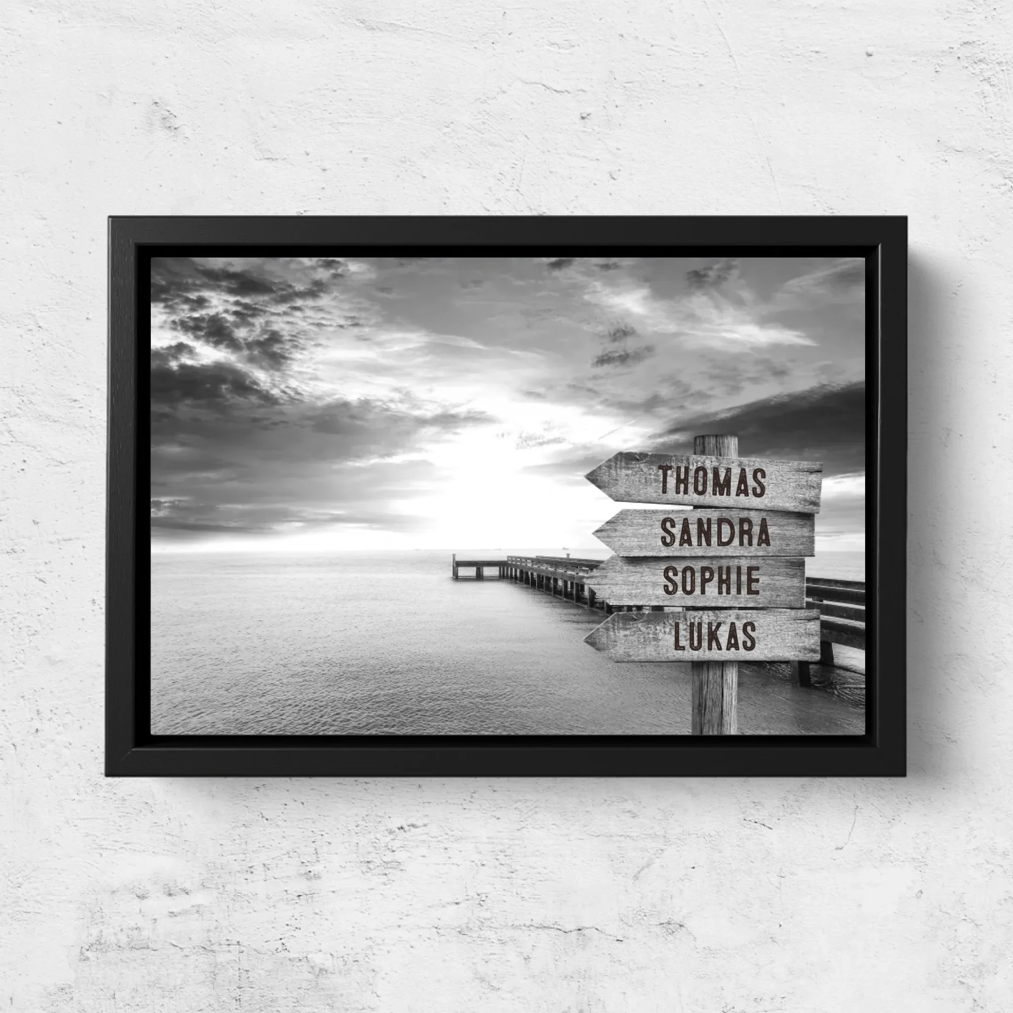 Personalisierte Leinwand "Wegweiser am Steg am Meer" - Image 5