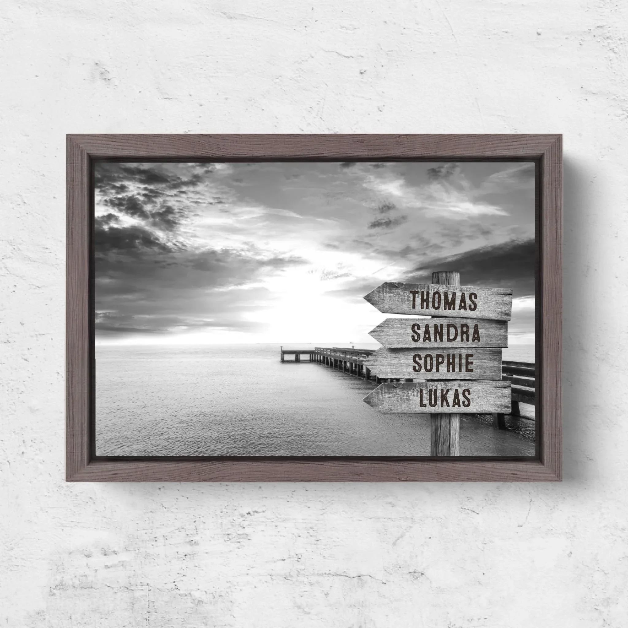 Personalisierte Leinwand "Wegweiser am Steg am Meer" - Image 6